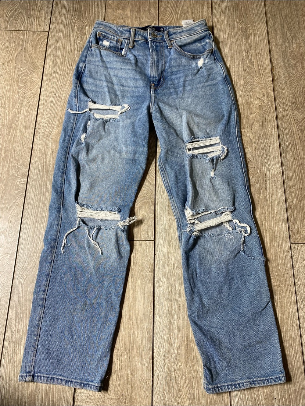 Hollister Ultra High-Rise Vintage Straight Distressed Jeans Medium Wash 3R (26)